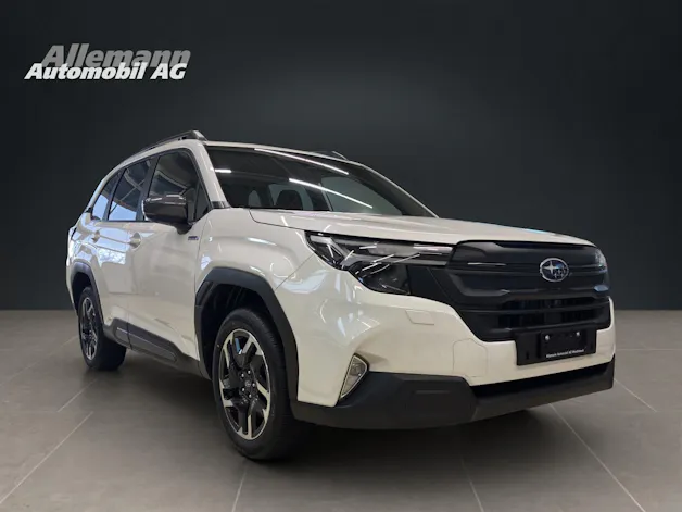 Subaru Forester Station 2.0i e-Boxer Swiss Plus