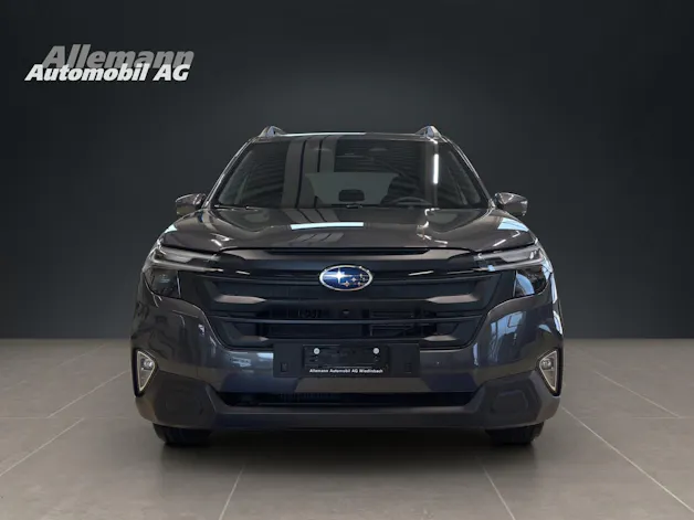 Subaru Forester Station 2.0i e-Boxer Swiss Plus