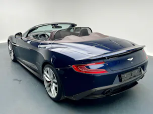Aston Martin Vanquish 6.0 V12