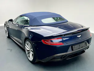 Aston Martin Vanquish 6.0 V12