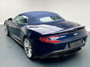 Fahrzeugbild ASTON MARTIN Vanquish 6.0 V12