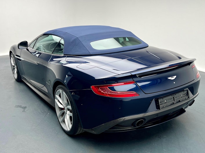 image du véhicule ASTON MARTIN V12 Vanquish