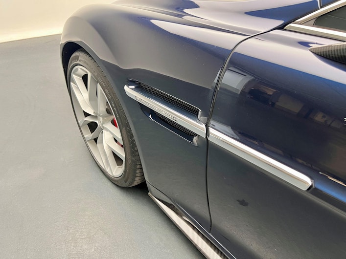 image du véhicule ASTON MARTIN V12 Vanquish