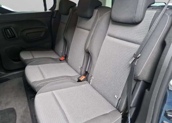 Vehicle image 12 Vehicle image 12