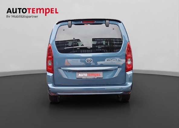 Vehicle image 10 Vehicle image 10