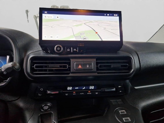 Vehicle image 6 Vehicle image 6