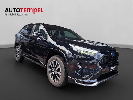 Vehicle image 3 Vehicle image 3