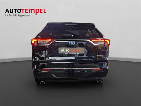 Vehicle image 10 Vehicle image 10