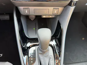 Toyota Yaris 1.5 VVT-i HSD Trend