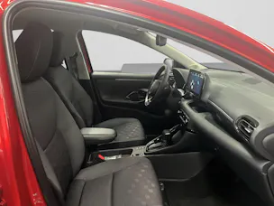 Toyota Yaris 1.5 VVT-i HSD Trend