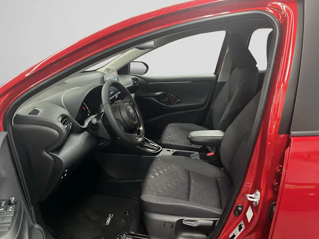 Toyota Yaris 1.5 VVT-i HSD Trend