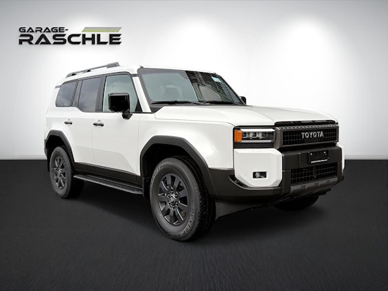 First vehicle image First vehicle image