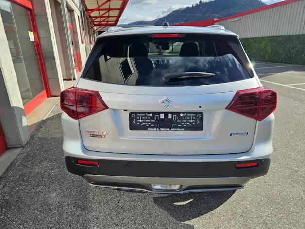 Suzuki Vitara 1.4 T Sakura Top Hybrid 4x4