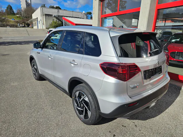 Suzuki Vitara 1.4 T Sakura Top Hybrid 4x4