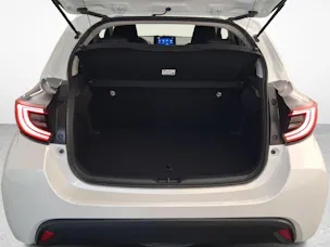 Toyota Yaris 1.5 VVT-i HSD Trend