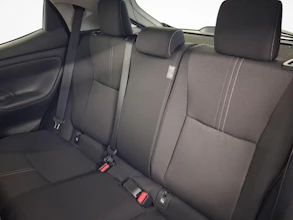 https://vehicle.imgix.net/4199113/a7a45752-56e1-4e7a-a243-698a402e09f7.jpg