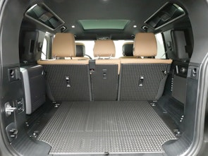 Vehicle image LAND ROVER Defender 110 3.0 D I6 350 X-Dynamic HSE