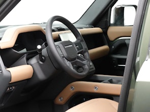 Vehicle image LAND ROVER Defender 110 3.0 D I6 350 X-Dynamic HSE