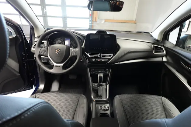 Suzuki S-Cross 1.4 T Sakura Top Hybrid 4x4