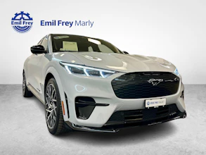 https://vehicle.imgix.net/4199176/eb2e3acc-3a2e-45c3-8b11-816254a0bca2.jpg