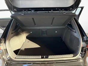 https://vehicle.imgix.net/4199205/547e1186-5eb5-4a63-a8fb-7a2d2d8e626b.jpg