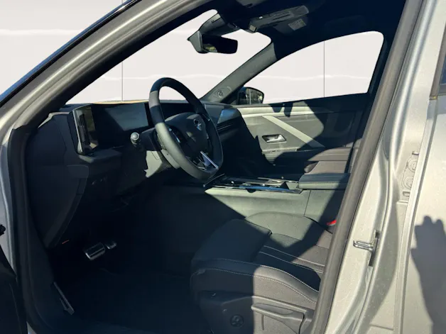 Opel Astra 1.6 T PHEV 180 Swiss Plus