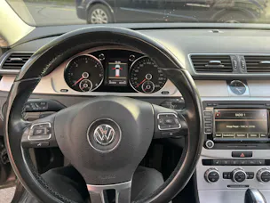 VW Passat Variant 2.0 TDI 177 BlueMT High.DSG 4m