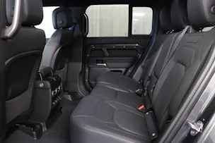 Land Rover Defender 110 3.0 D I6 300 X-Dynamic HSE
