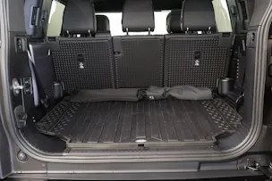Land Rover Defender 110 3.0 D I6 300 X-Dynamic HSE