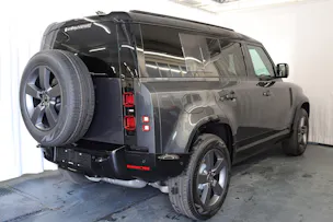 Land Rover Defender 110 3.0 D I6 300 X-Dynamic HSE
