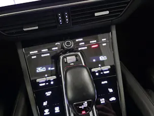Porsche Cayenne 4.0 V8 GTS