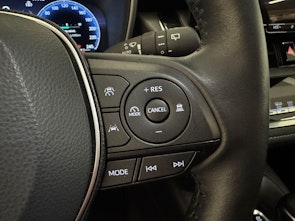 Fahrzeugbild TOYOTA Corolla Touring Sports 1.8 HSD Comfort