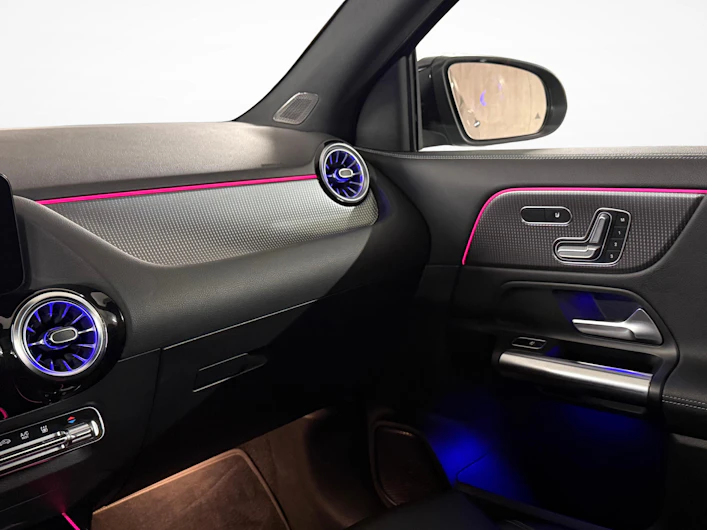 Fahrzeugbild MERCEDES-BENZ GLA 250