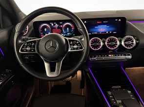 Fahrzeugbild MERCEDES-BENZ GLA 250 e Style