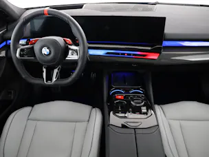 BMW M5 xDrive Touring