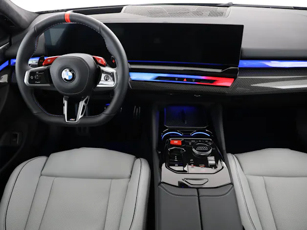 BMW M5 xDrive Touring