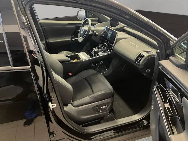 Subaru Solterra eV Luxury AWD