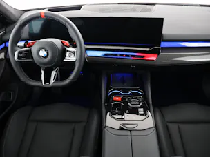 BMW M5 xDrive Touring