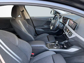 immagine del veicolo BMW 118d SAG