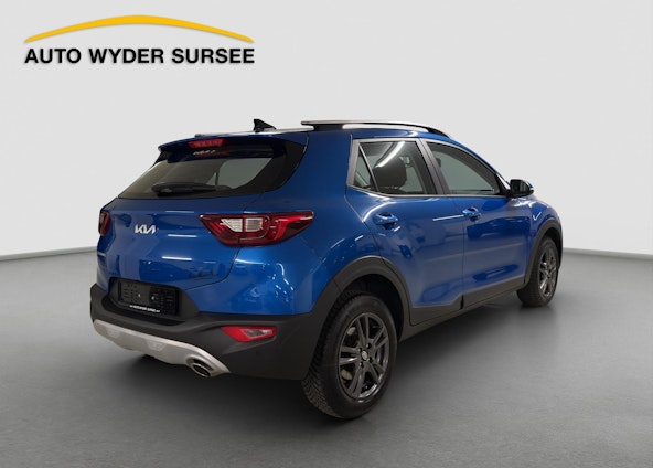 Vehicle image 5 Vehicle image 5