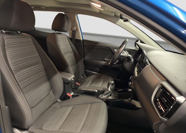 Vehicle image 9 Vehicle image 9