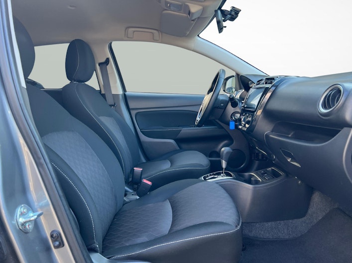 Vehicle image MITSUBISHI SPACE STAR