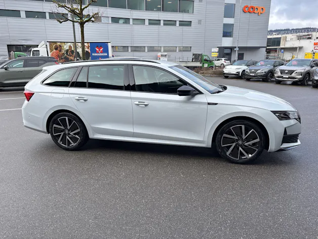 Škoda Octavia Combi 2.0 TSI DSG Dynamic 4x4