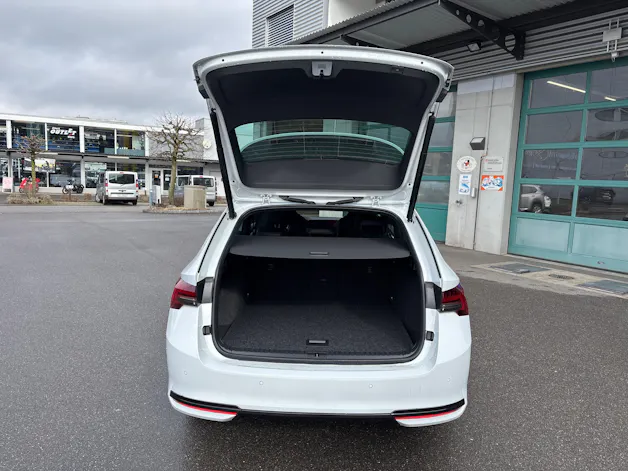 Škoda Octavia Combi 2.0 TSI DSG Dynamic 4x4