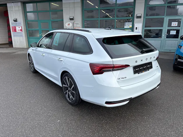 Škoda Octavia Combi 2.0 TSI DSG Dynamic 4x4