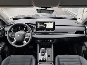 Mitsubishi Outlander 2.4 PHEV Invite 4x4