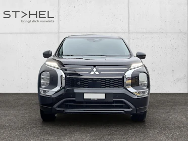 MITSUBISHI OUTLANDER 4