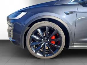 Tesla Model X Ludicrous + Performance