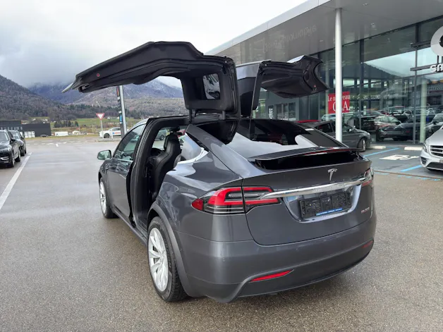 Tesla Model X Ludicrous + Performance