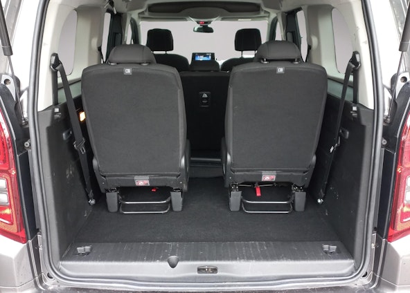 Vehicle image 13 Vehicle image 13